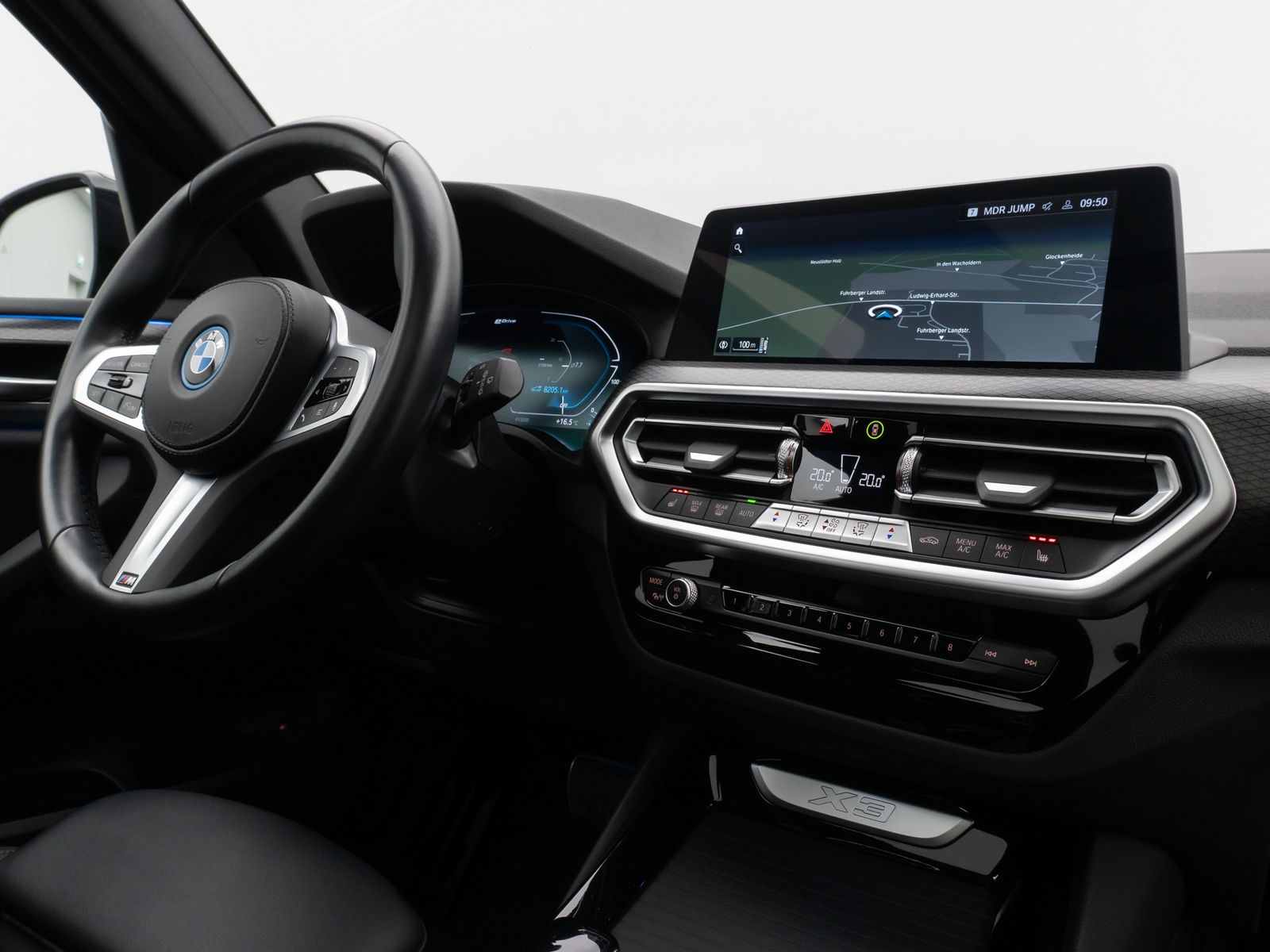 Fahrzeugabbildung BMW X3 xD30e M Sport Panorama Laser 360°HUD Komfort