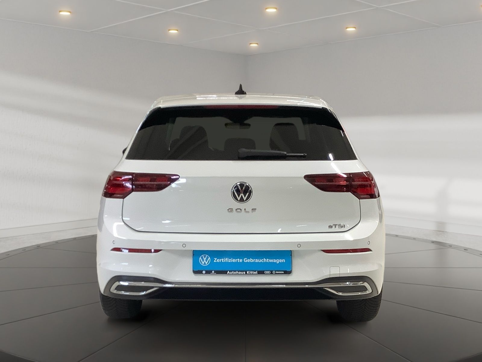 Golf Active 1,5 l eTSI 96 kW DSG Matrix, STH,