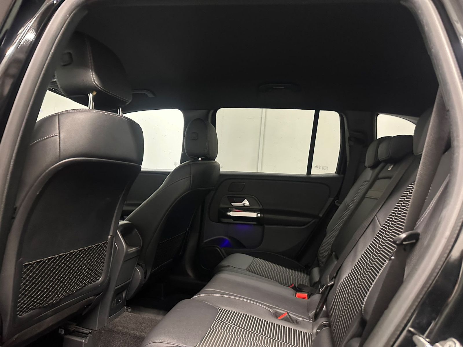 Fahrzeugabbildung Mercedes-Benz GLB 200 d 4MATIC DCT*NIGHT*AHK*KEYLESS*