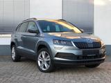 Skoda Karoq 1.5 TSI ACT DSG * Top Ausstattung * - Skoda Karoq in Frankfurt (Main)