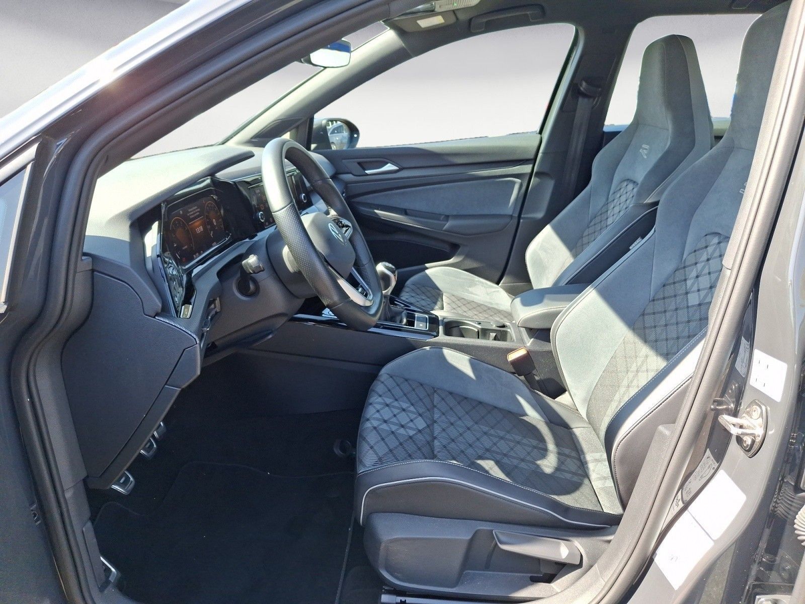 Volkswagen Golf - Bild 8