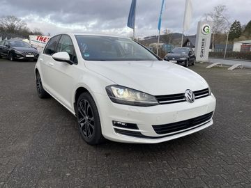 Fotografie des VW Golf VII 1.6 TDI Allstar BMT 4Motion *SHZ*KLIMA*