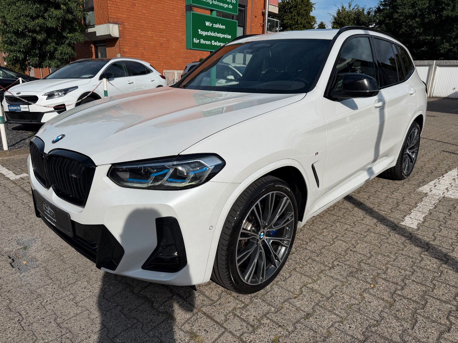 Fahrzeugabbildung BMW X3 M40 LASER AHK PANO LEDER 360 GRAD KAMERA