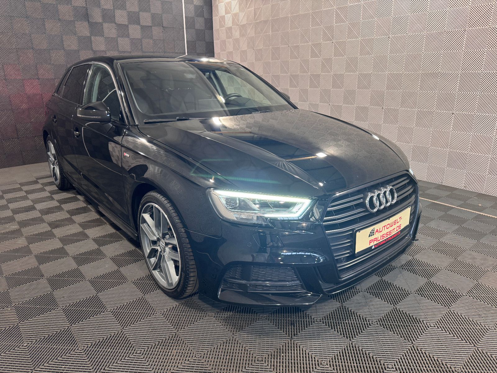 Gebrauchtwagen Audi A3 A3 SB 30 TFSI *S-LINE*TEMPO-TOTW-NAVI-LED-KLIMA in Horb am Neckar
