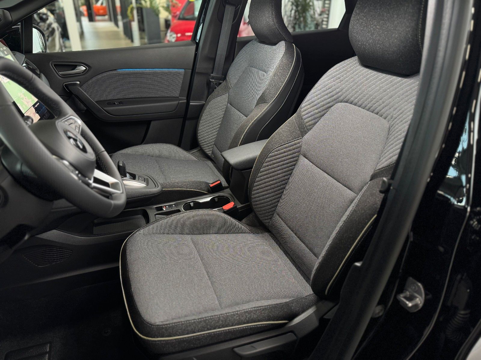 Fahrzeugabbildung Mitsubishi Grandis 1.8 Hybrid Benziner Intro Edition