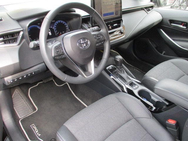 Fahrzeugabbildung Toyota Corolla Touring Sports Hybrid Team D