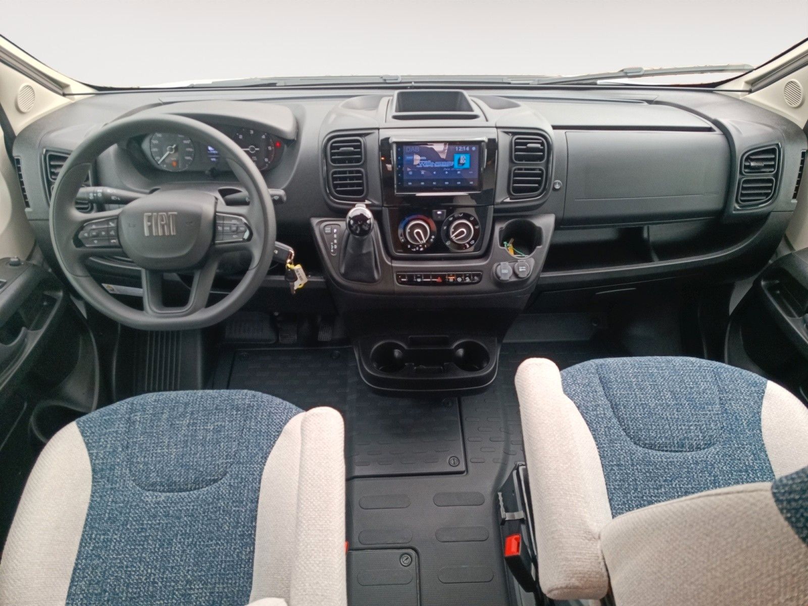 Fahrzeugabbildung Weinsberg CaraSuite 700 DX *Automatik*Standklima*TV
