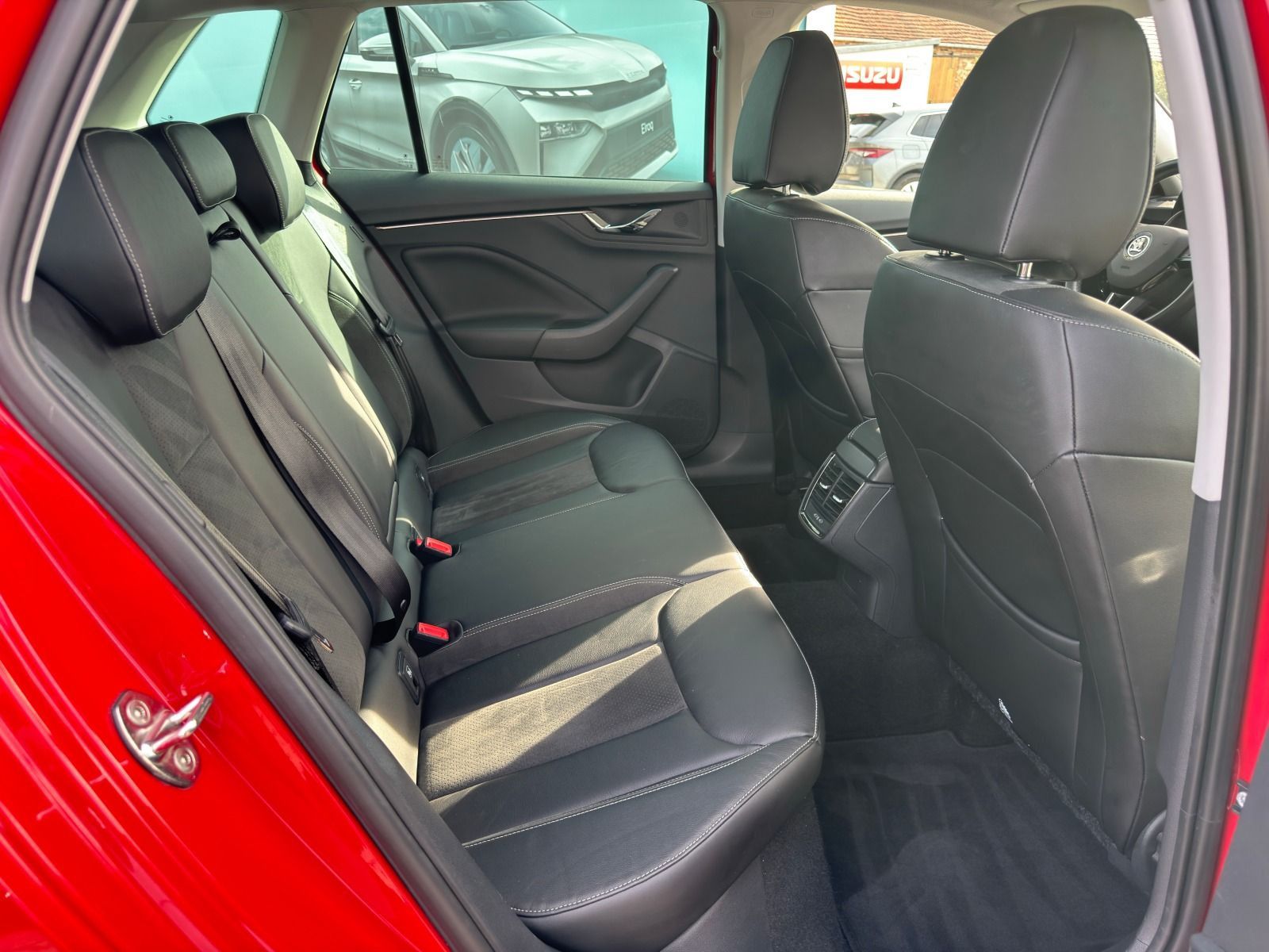 Fahrzeugabbildung SKODA Kamiq 115PS 6-Gang*PDC*LED*Alcantara/Leder
