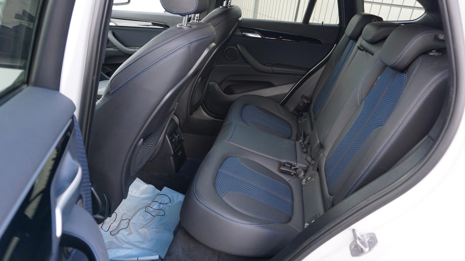 BMW X1 sDrive 20 i M Sport,LED,Kamera,AHK, 8 fach be, миниатюра 9