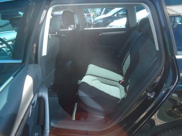 Volkswagen Passat Variant - 7
