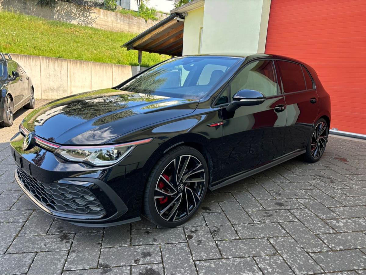 Volkswagen Golf VIII Lim. GTI LED Leder Navi Kamera