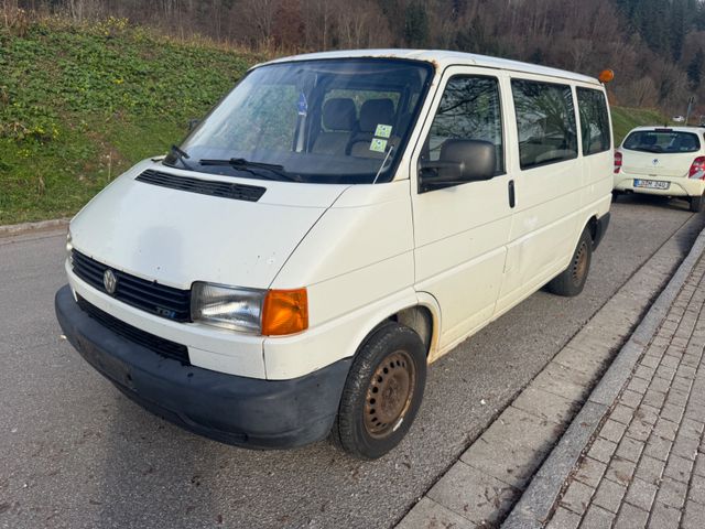 Volkswagen T4 Transporter 2.5TDI 9-Sitzer