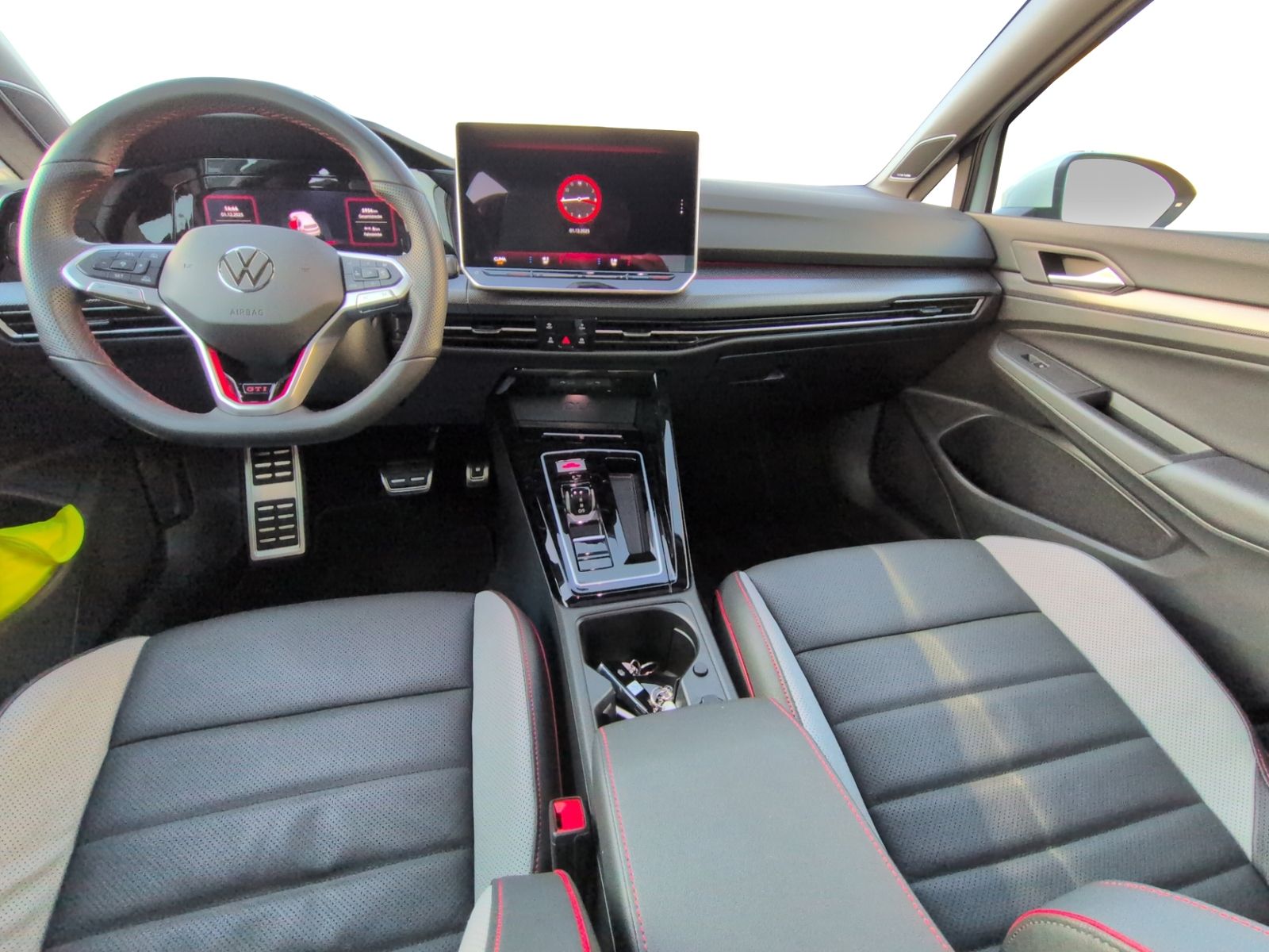 Golf VIII GTI Clubsport AKRA+LEDER+PANO+DCC+