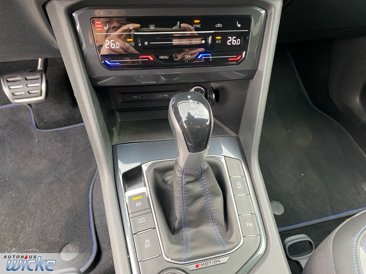 Volkswagen Tiguan R 2.0 l TSI 4Motion DSG R NAVI KLIMA REAR foto 7