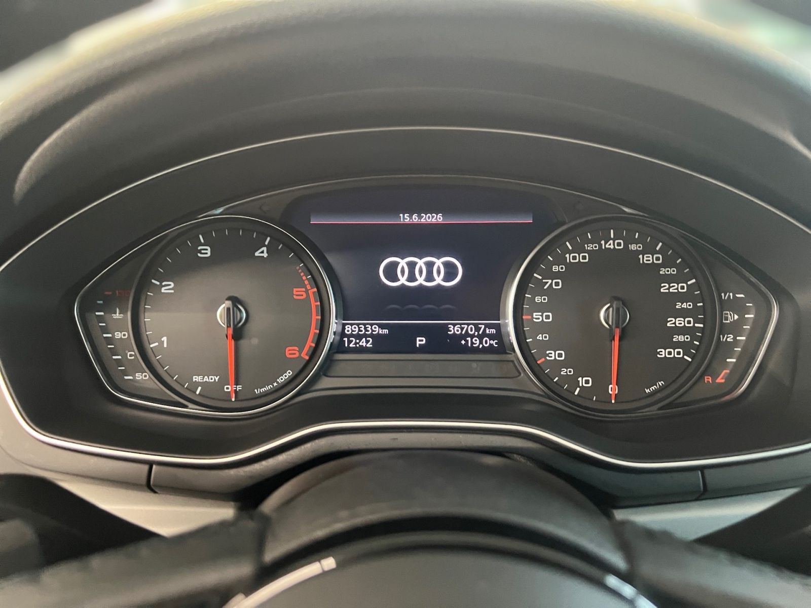 Audi A4 - Bild 8
