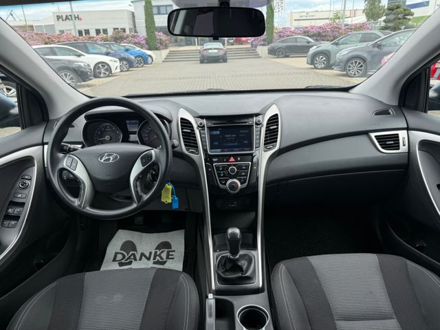 Hyundai i30 cw blue Trend