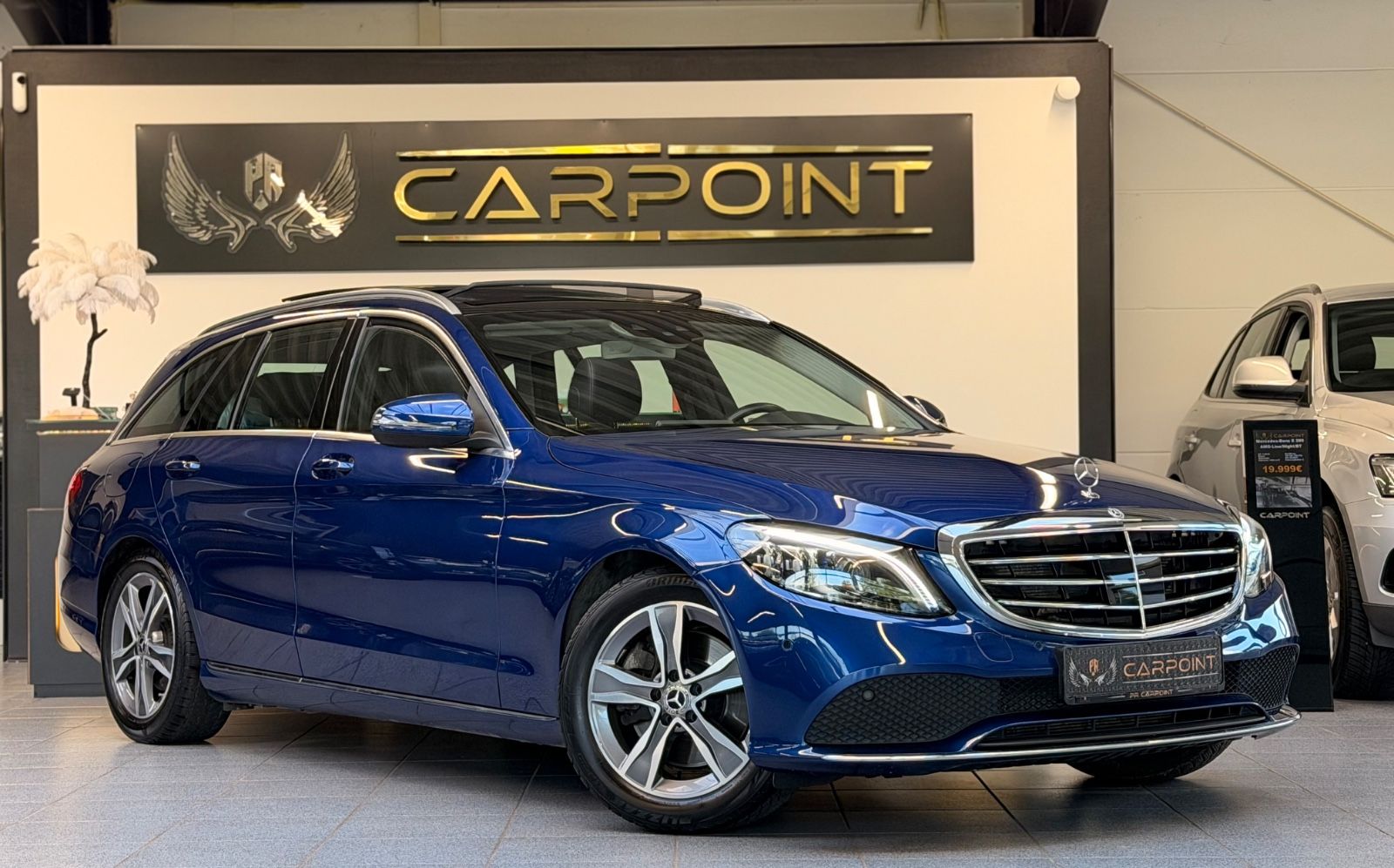 MERCEDES-BENZ C 300 T-Modell /LED/AHK/Panorama/CarPlay/BT