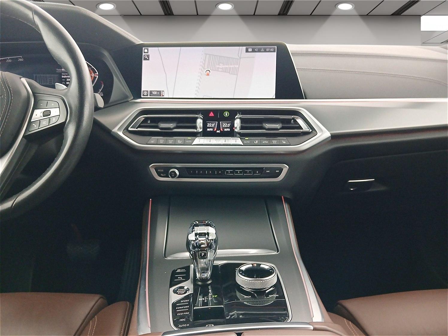 BMW X5 xDrive30d Standheizung AHK LiveCockpitProf