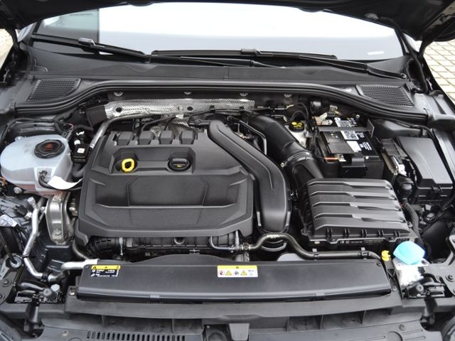 Golf VIII 1.5 TSI Style LED/17-ZOLL/NAVI-PRO/ASS