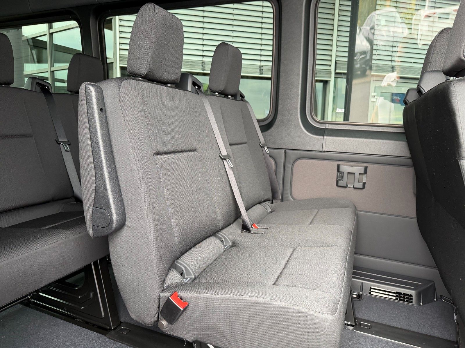 Fahrzeugabbildung Mercedes-Benz Sprinter 317 CDI 9G SELECT Stdh Dachklima LED