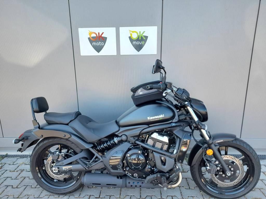 Kawasaki Vulcan S 1. Hand