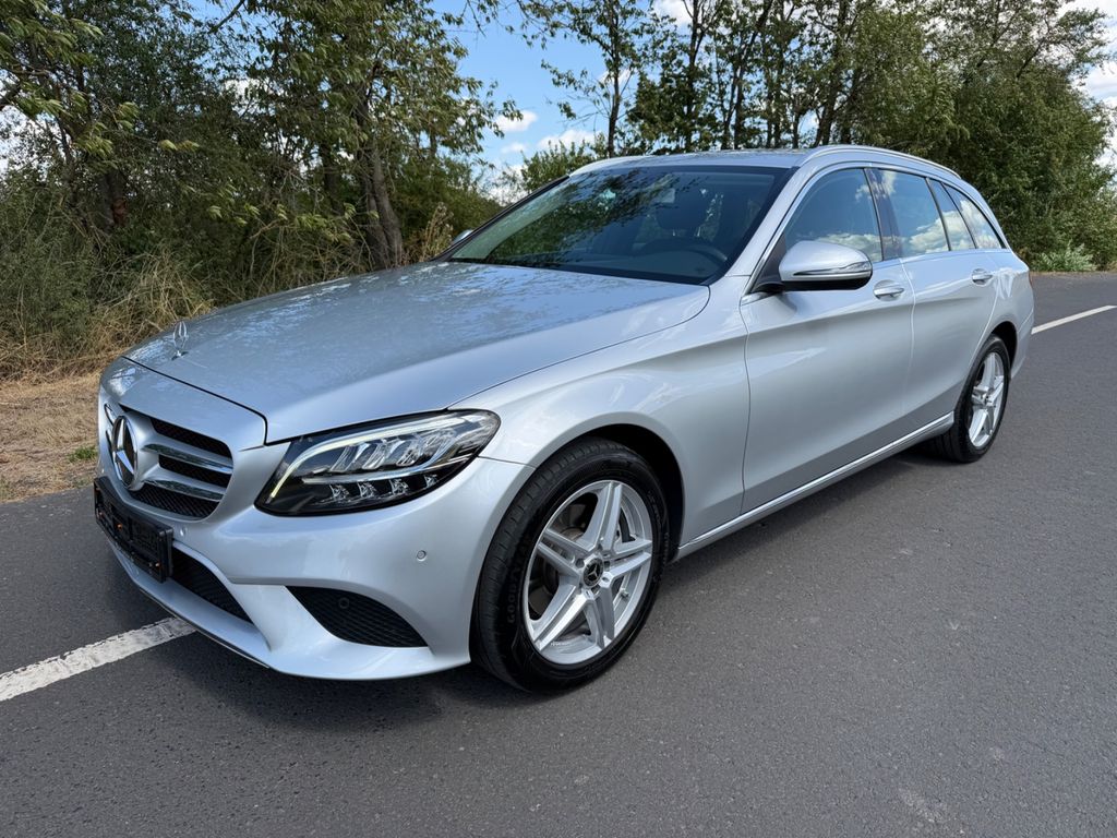 Image of Mercedes-Benz C 220