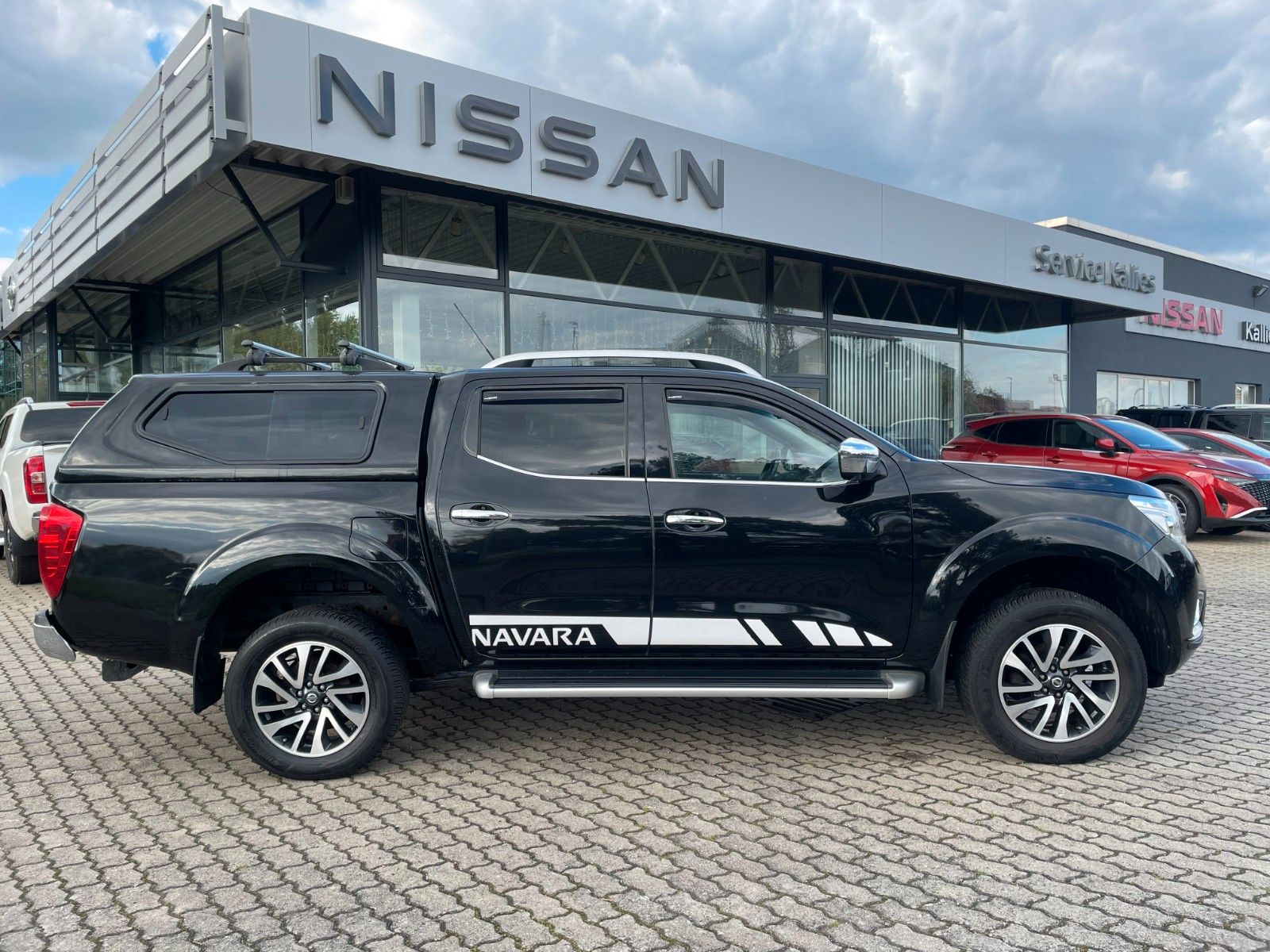 Fahrzeugabbildung Nissan Navara NP300 Tekna Double Cab 4x4