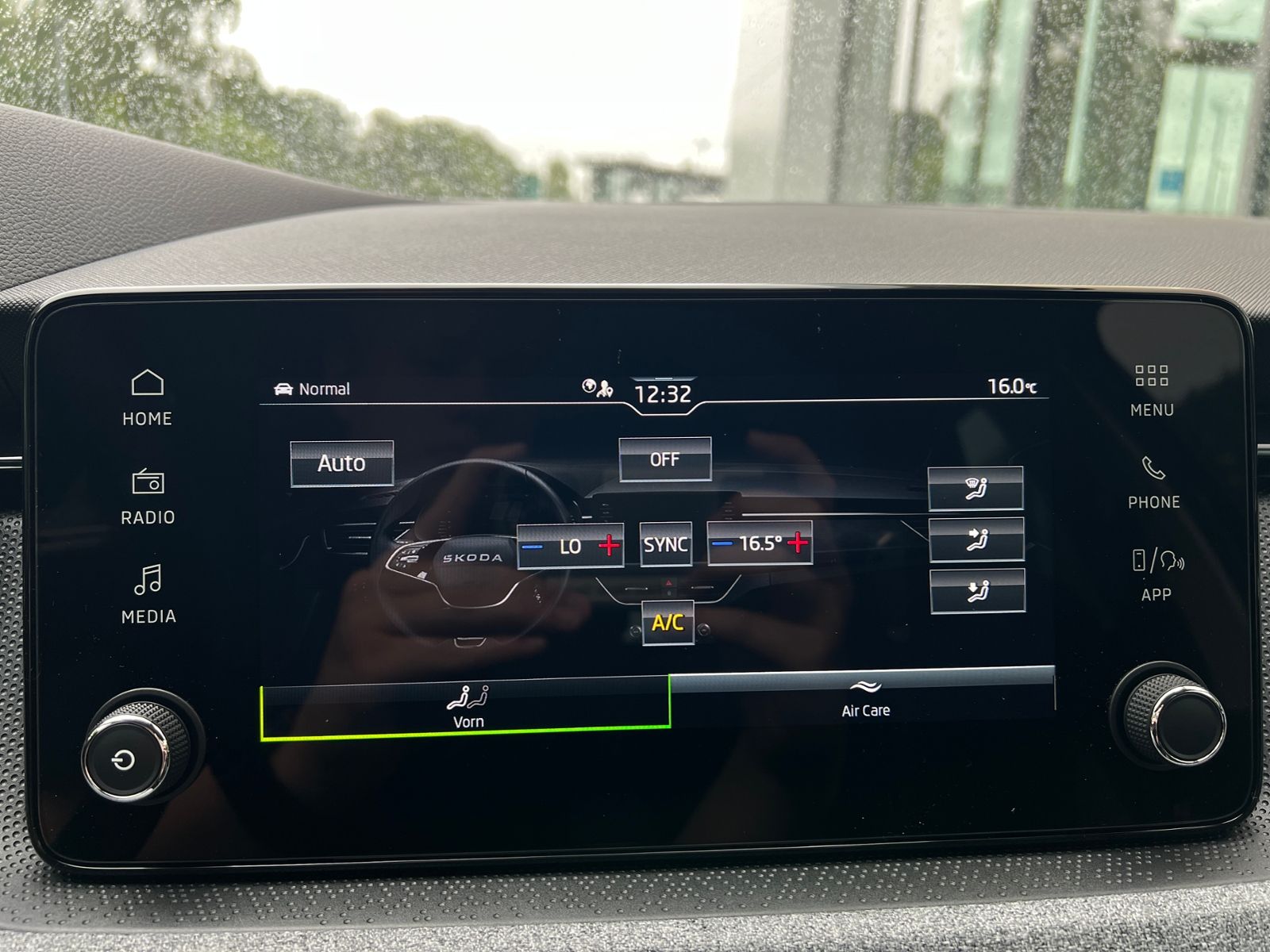Fahrzeugabbildung SKODA Scala Selection 1.0 TSI DSG *LED, ACC, Kamera, 1