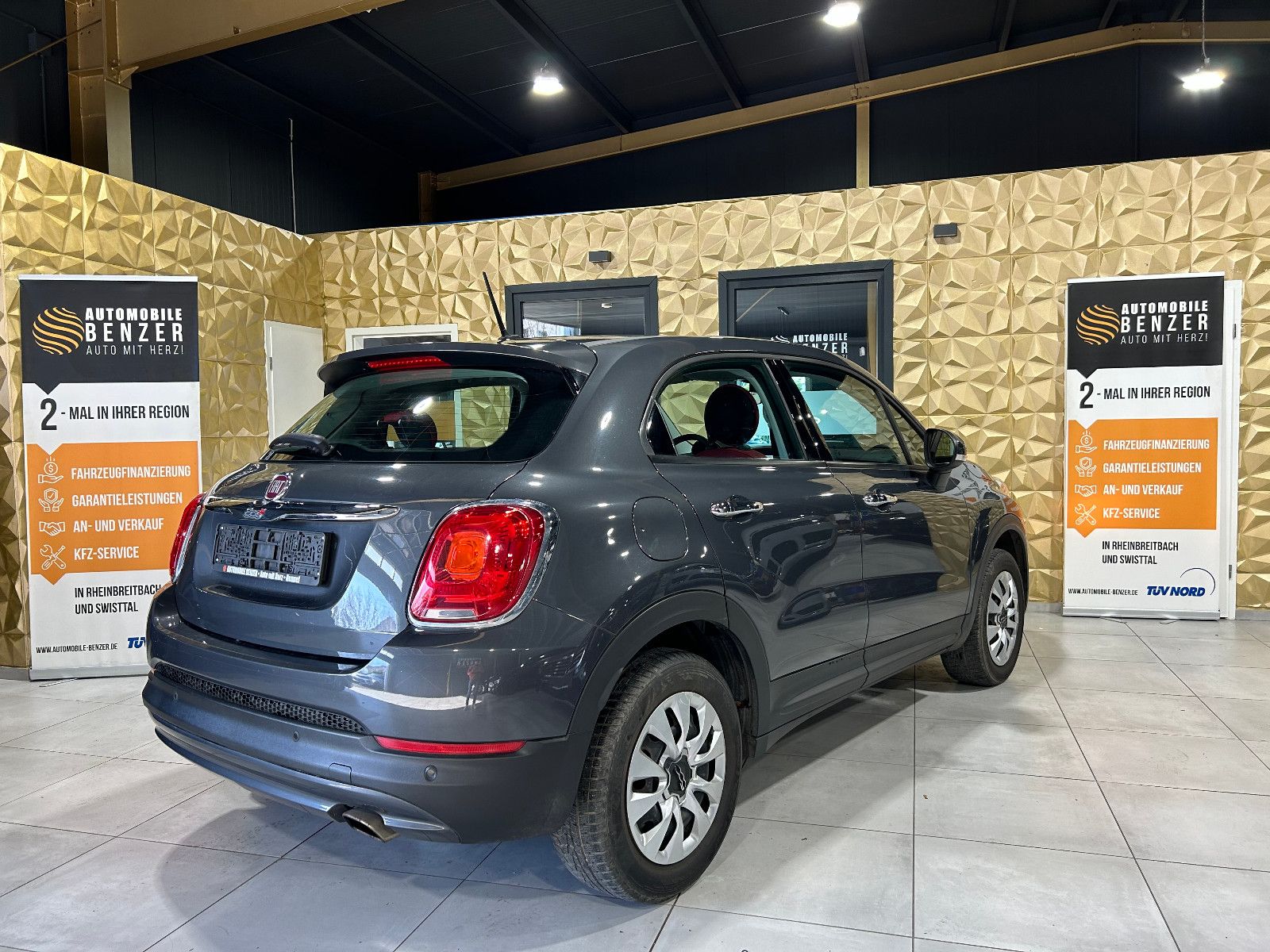 Fahrzeugabbildung Fiat 500X Pop Star//NAVI//PDC//TEMPOM//MFL