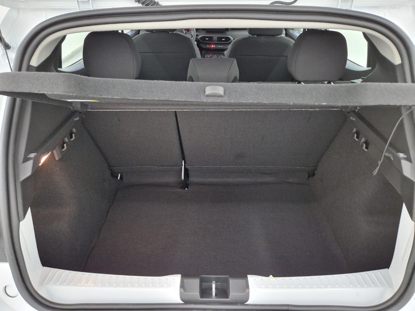 DACIA Sandero Essential Eco-G 100 Klimaanlage – Bild 9
