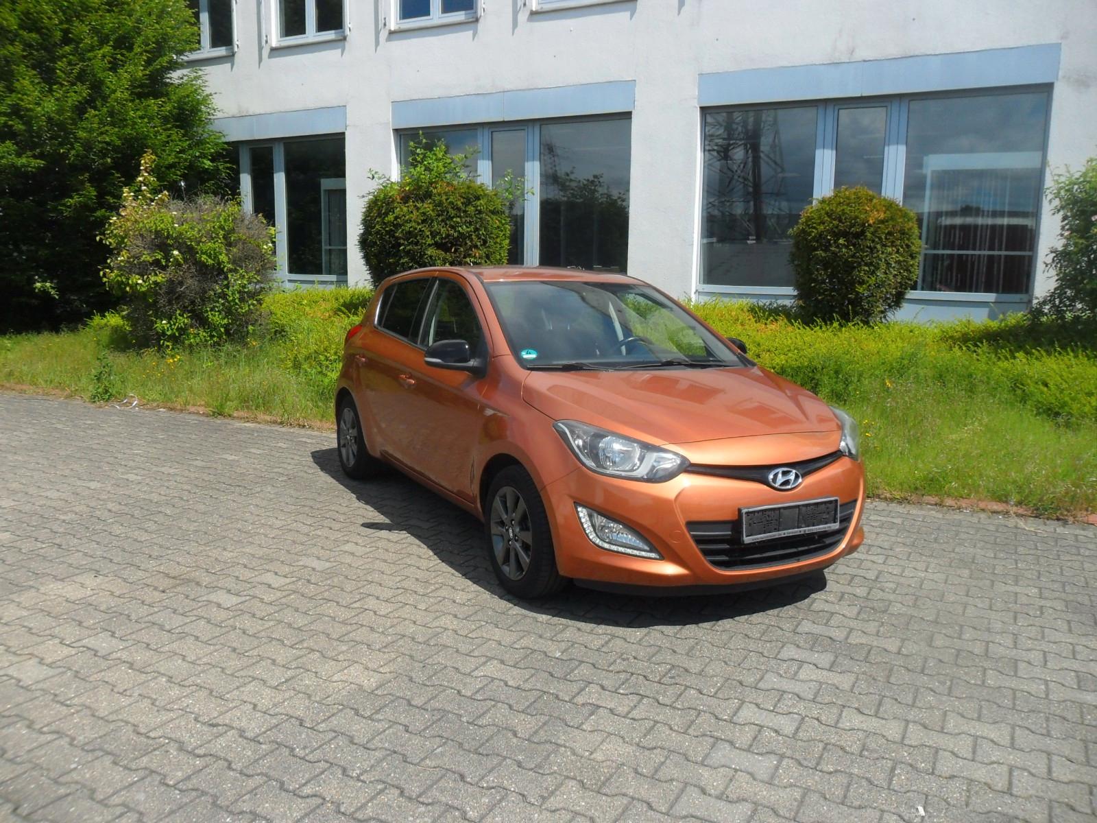 Hyundai i20 FIFA World Cup Edition*Klima*Alu*01729026929