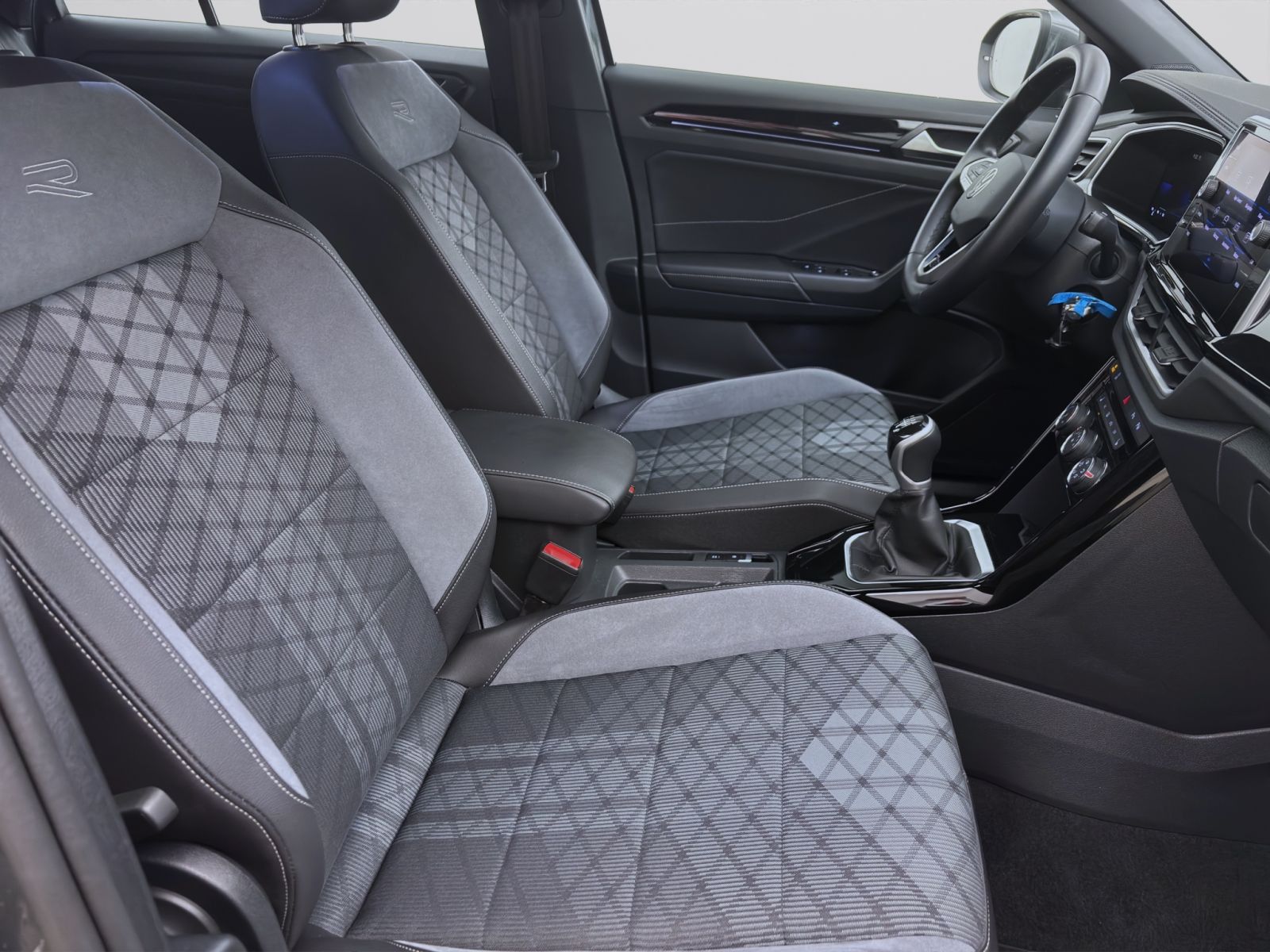 Volkswagen T-Roc - Bild 17
