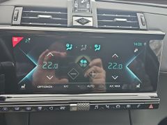 Fahrzeugabbildung DS Automobiles DS 7 1.6 E-Tense 300 Rivoli 4x4 mit AHK
