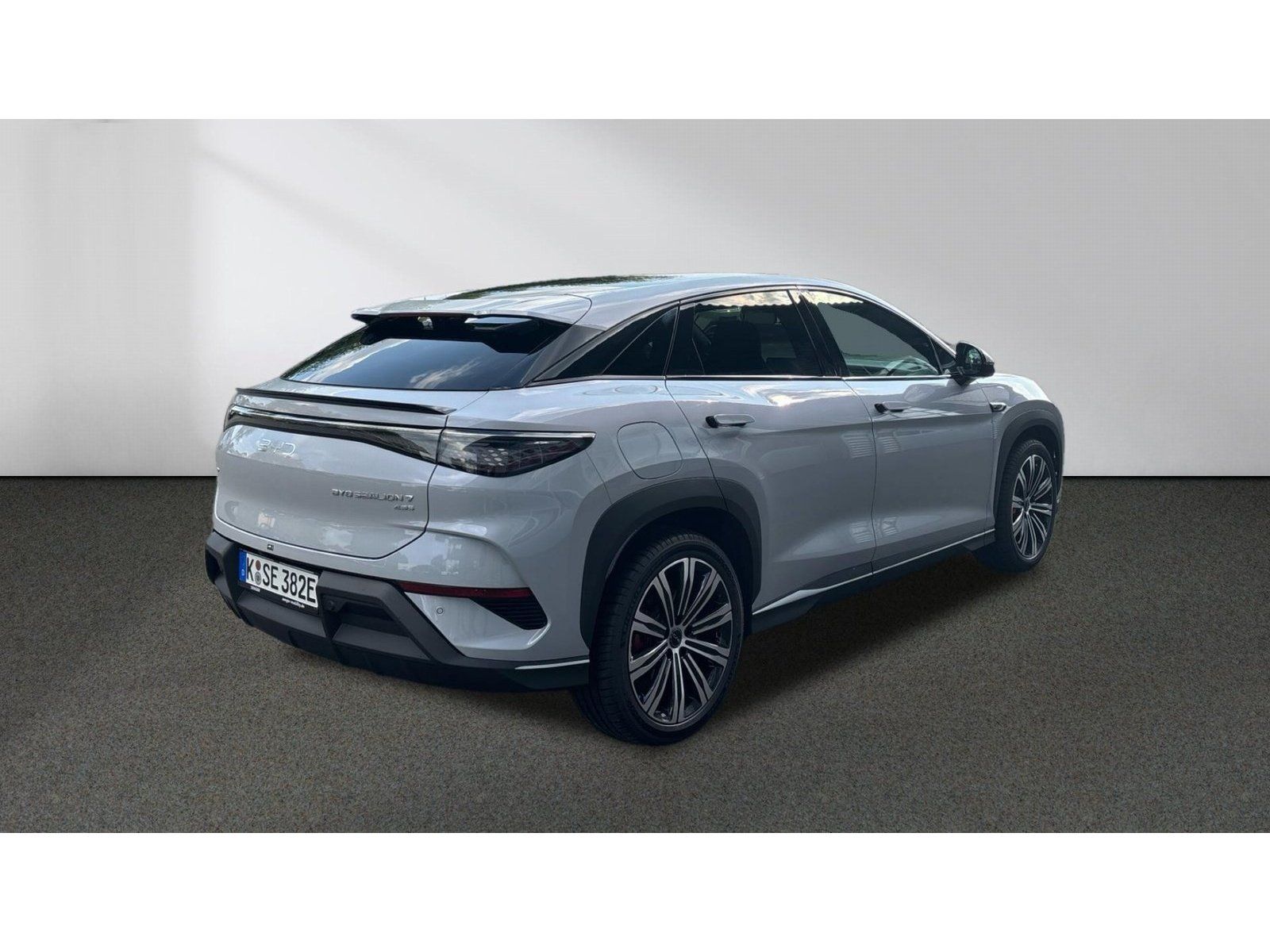 BYD SEALION 7