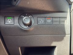 Fahrzeugabbildung DS Automobiles DS 7 BlueHDI 130 Aut. OPERA LEDER Panoramadach