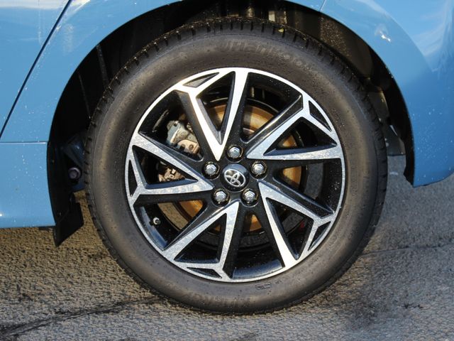 Yaris  Hybrid TeamD LED*Ganzjahresreifen