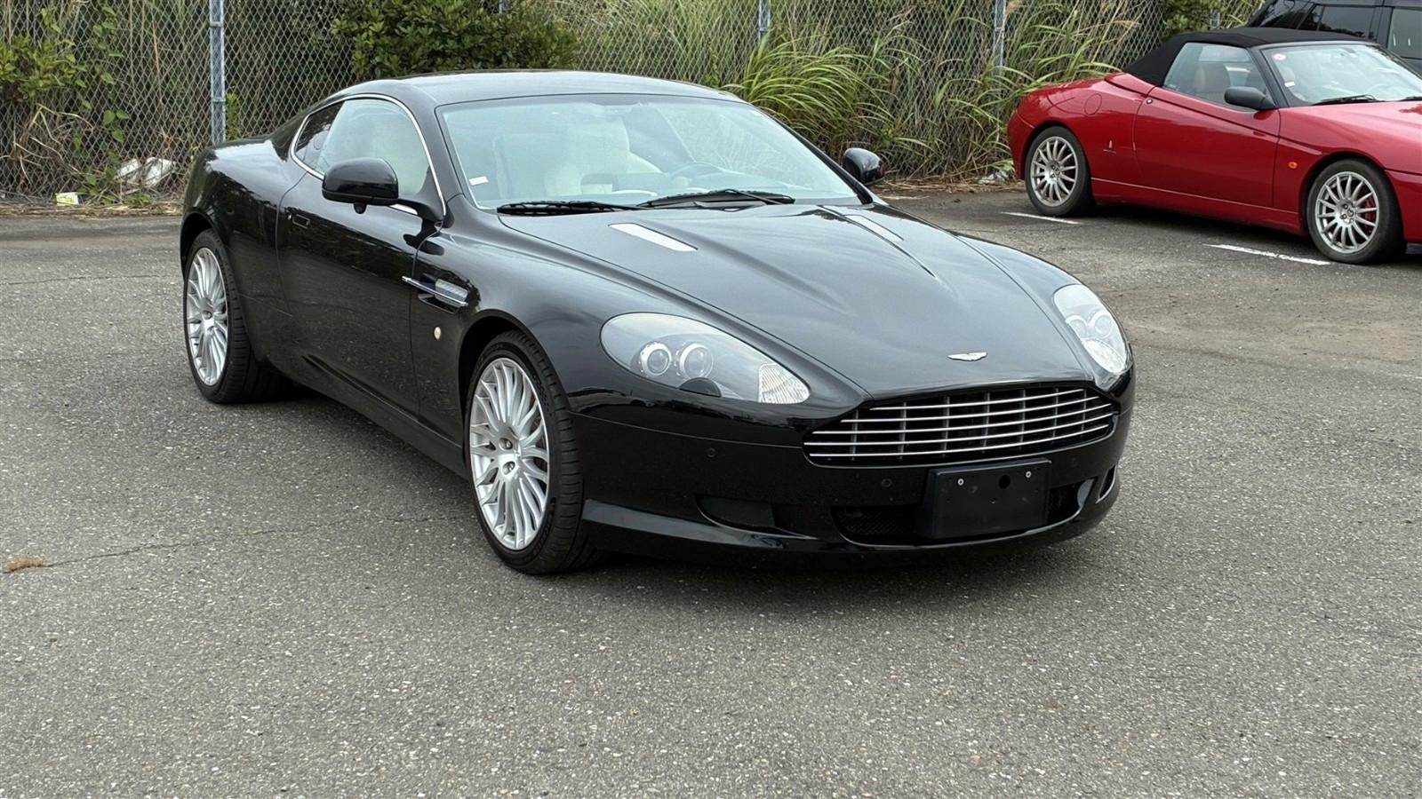 Aston Martin DB9 6.0L V12 (sehr schöne Japan Import)