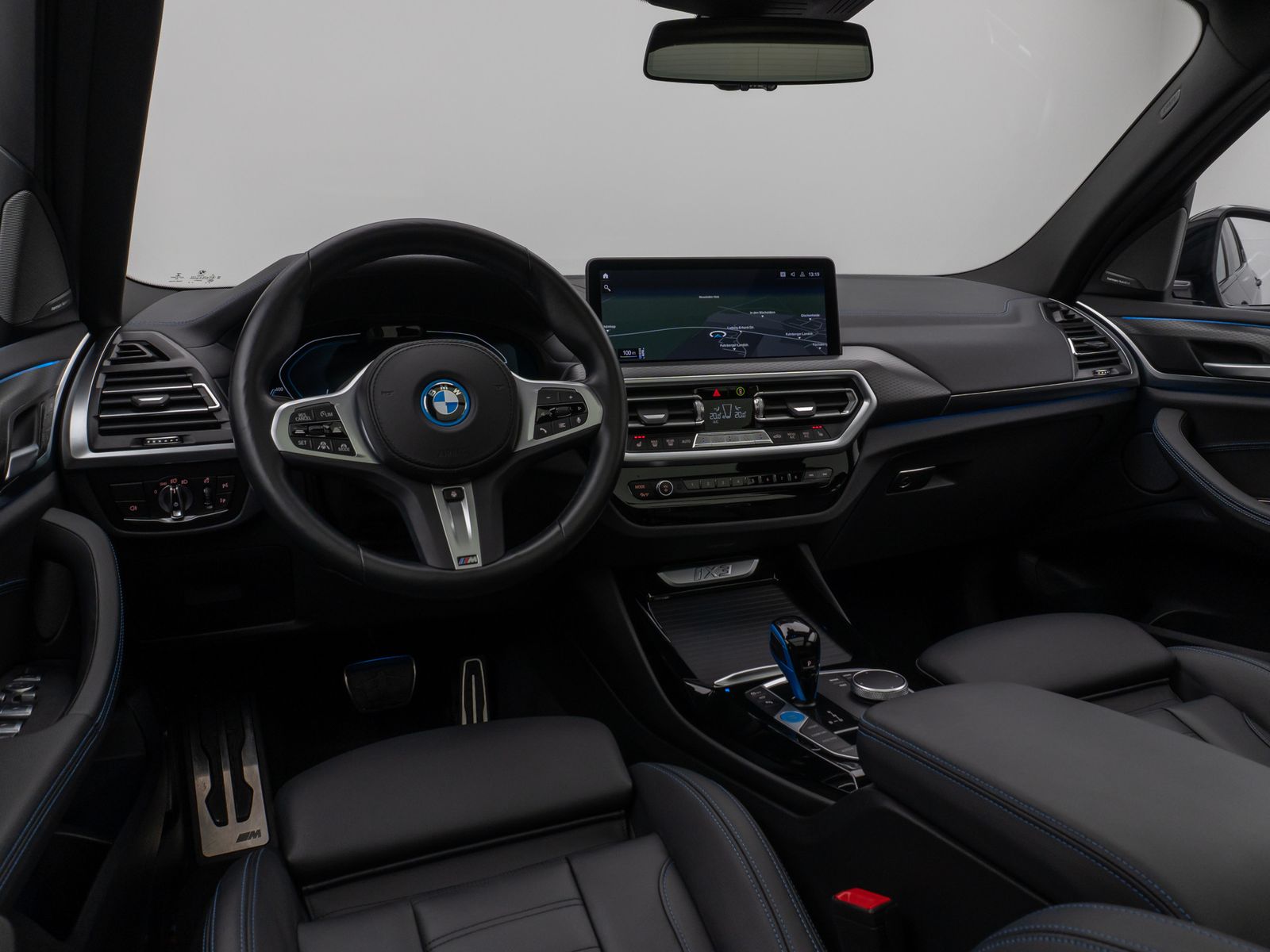 Fahrzeugabbildung BMW iX3 Impressive M Sport Panorama 360°HUD DAB H/K