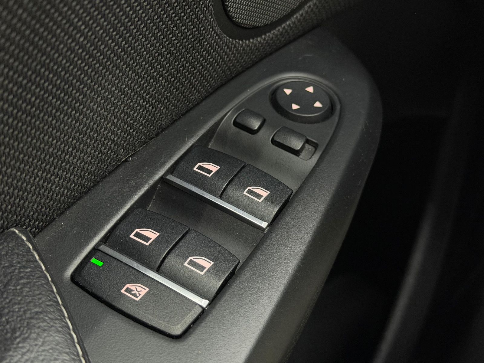 Fahrzeugabbildung BMW X3 20d xDrive Aut./NAVI/XENON/HEAD-UP/AHK