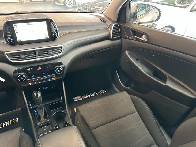 Hyundai Tucson *TEMPO*AHK*LED*NAV*SHZH*LKHZ*KLIMA*