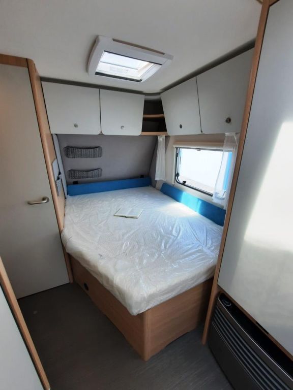 Fahrzeugabbildung Dethleffs Aero 470 FR Verfüg./Sparen Sie 4.862,- €