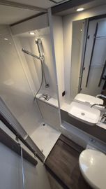 Carado A464 PRO MJ25*SAT*Fahrradträger*RFK