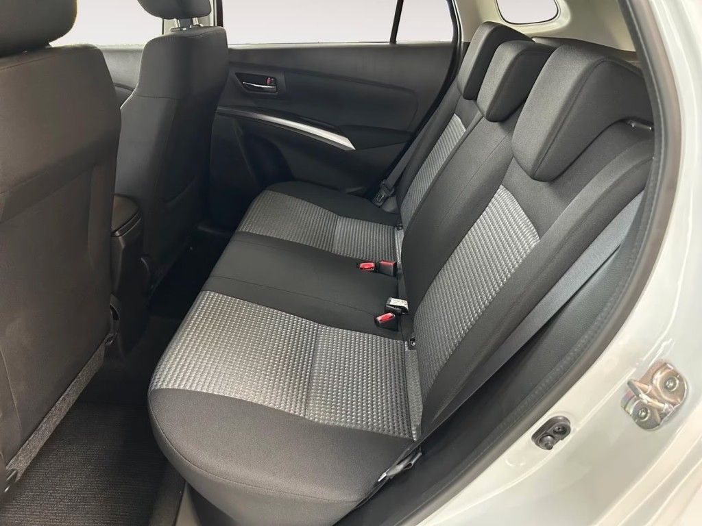 Fahrzeugabbildung Suzuki S-Cross 1.4 Boosterjet Hybrid Edition