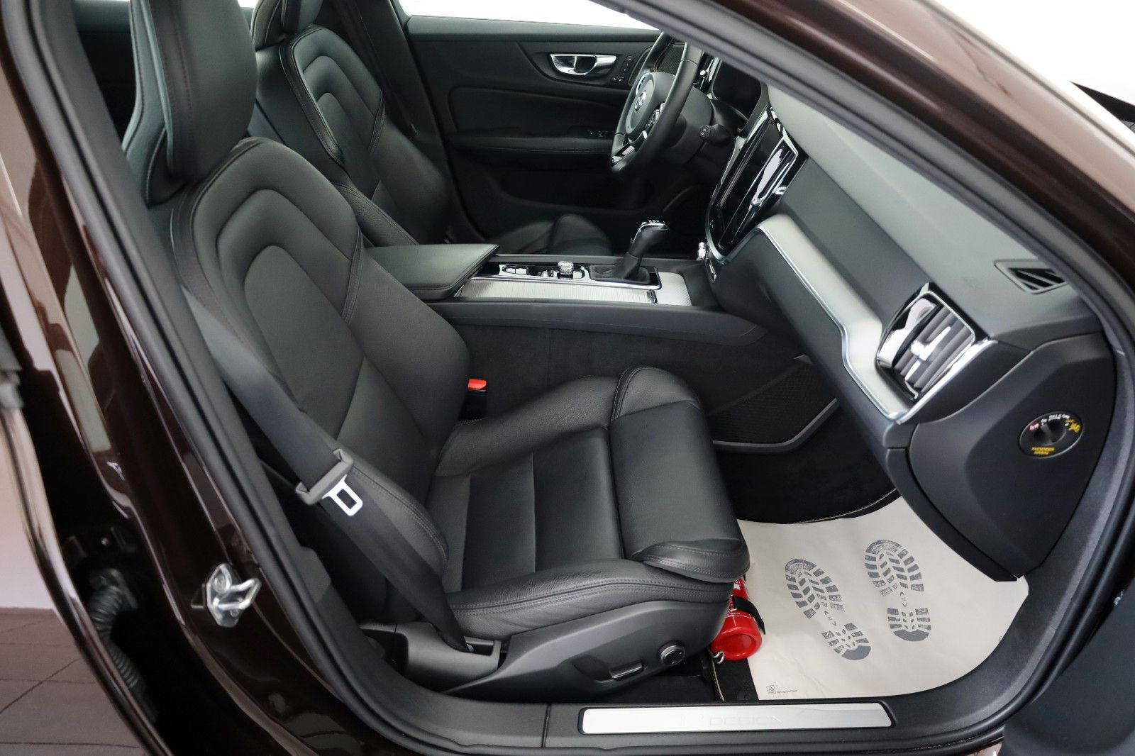 Fahrzeugabbildung Volvo V60 R Design Leder,Navi,LED,Harman/K,Kamera