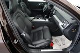 Volvo V60 R Design Leder,Navi,LED,Harman/K,Kamera - Volvo V60 mit Diesel-Antrieb: Kombi