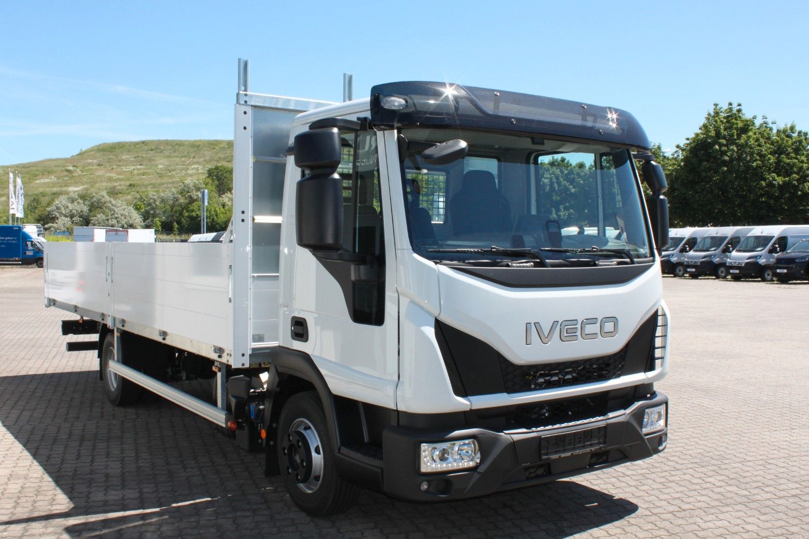 Fahrzeugabbildung Iveco EuroCargo ML80E21/P Gerüstbaupritsche