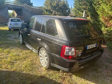 Land-Rover Range Rover - 3