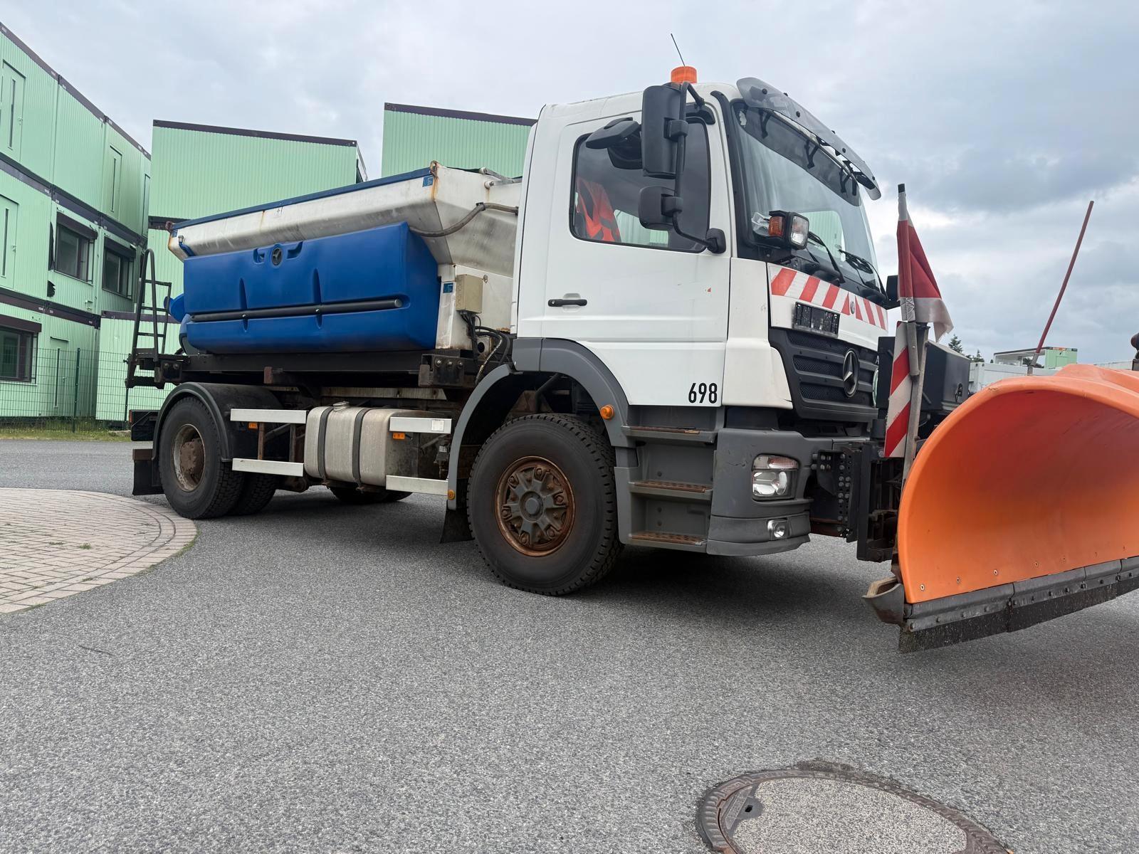 Mercedes-Benz Axor 1823 Streuer Fahrzeug/keine,29,33,24,