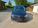 Volkswagen Caddy PKW 5 Sitze / Rollstuhlrampe - VW Caddy von privat