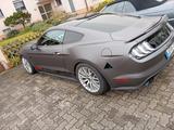 Ford Mustang 5.0 Ti-VCT V8 GT - Ford Mustang: Coupe, Grau